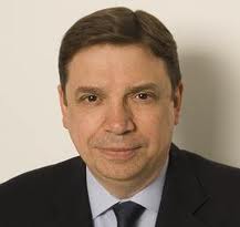 Luis Planas.jpg